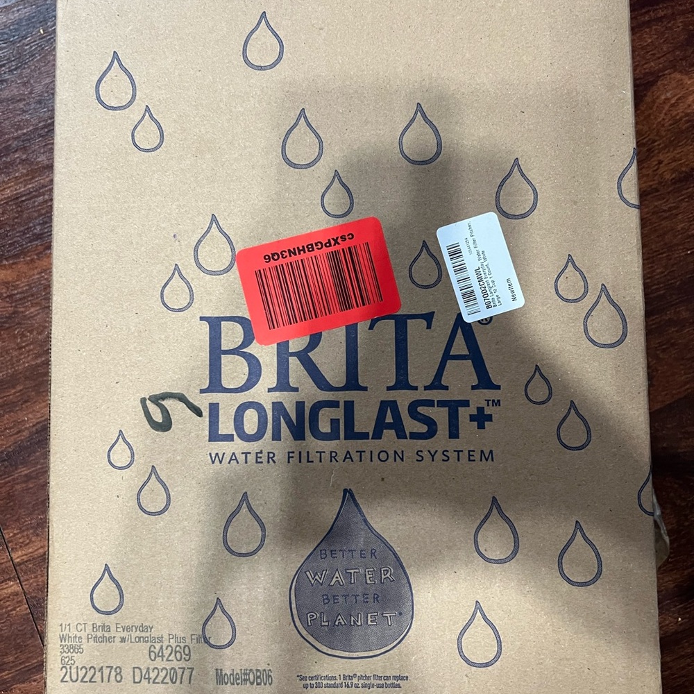 BRAND NEW❗️ BRITTA long last plus water filtration system. LARGE 10 cup